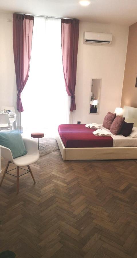 Bed and Breakfast Domus Luigi Leone II Neapol Exteriér fotografie
