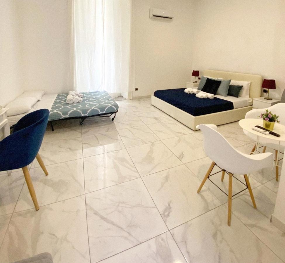 Bed and Breakfast Domus Luigi Leone II Neapol Exteriér fotografie