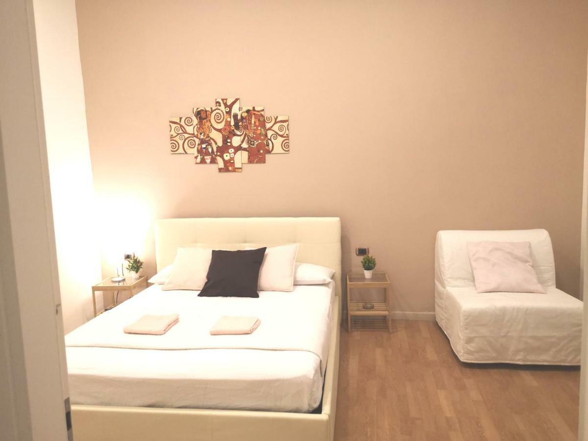 Bed and Breakfast Domus Luigi Leone II Neapol Exteriér fotografie