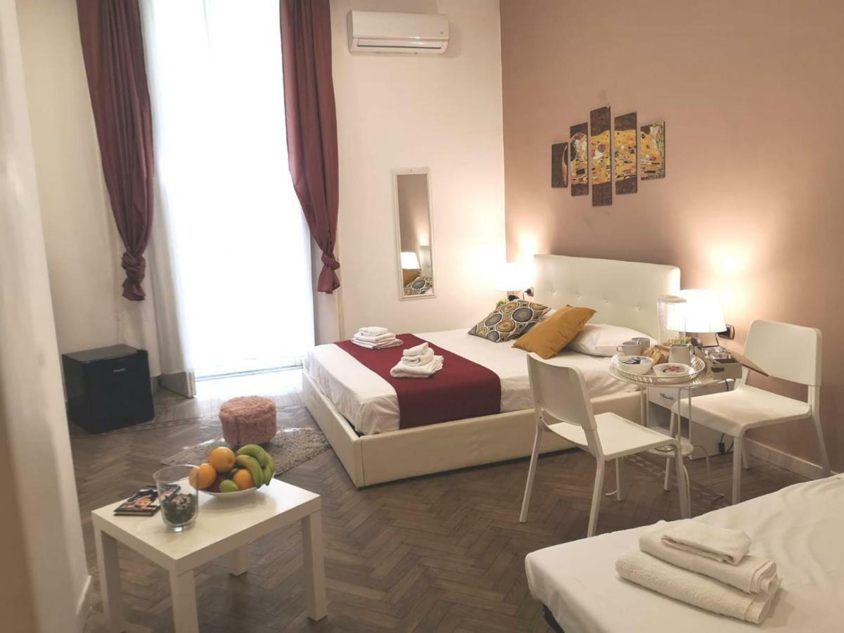 Bed and Breakfast Domus Luigi Leone II Neapol Exteriér fotografie