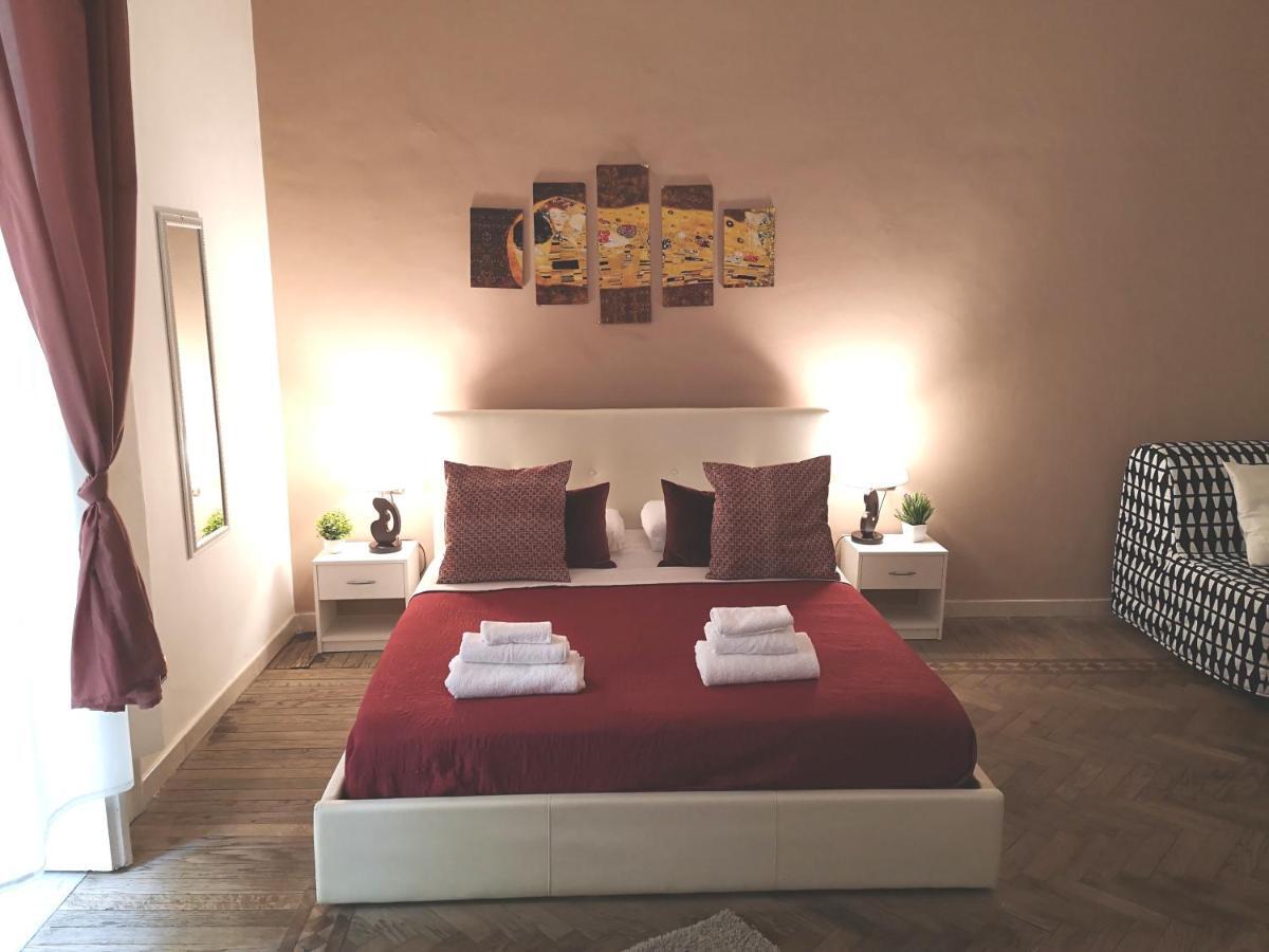 Bed and Breakfast Domus Luigi Leone II Neapol Exteriér fotografie