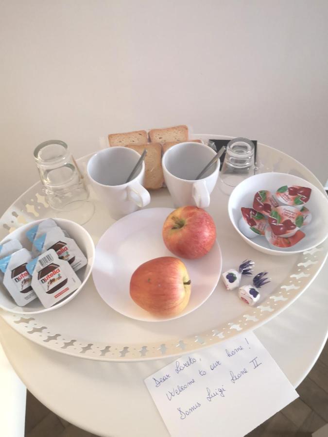 Bed and Breakfast Domus Luigi Leone II Neapol Exteriér fotografie